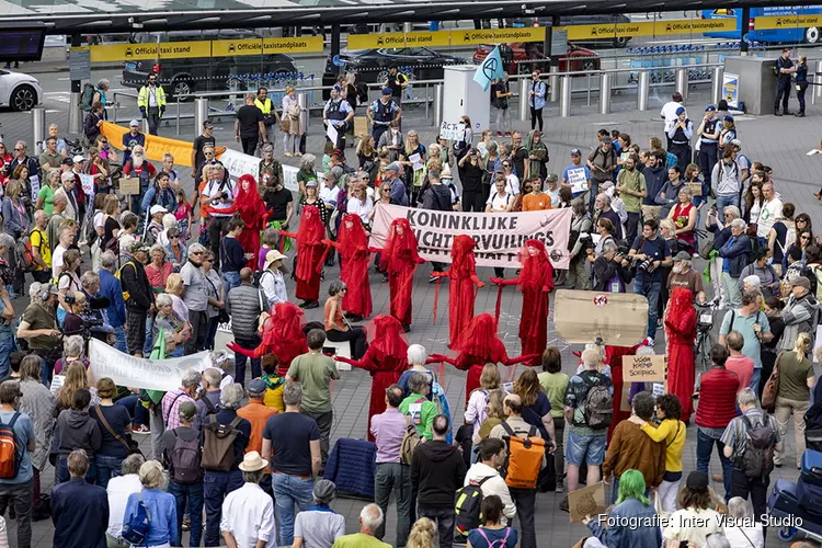 14 mei manifestatie Krimp de luchtvaart op Schiphol