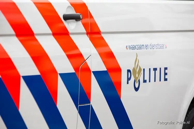 Dienstvoertuig betrokken bij aanrijding na achtervolging